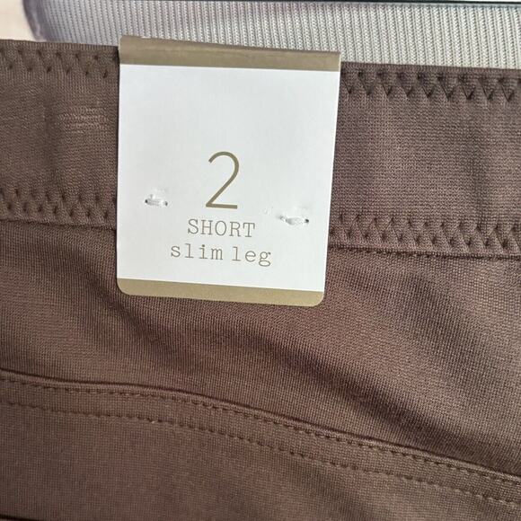 Chico's Ponte Faux Pocket Pant size 2 Short, Large Career Stretch New - Picture 5 of 8